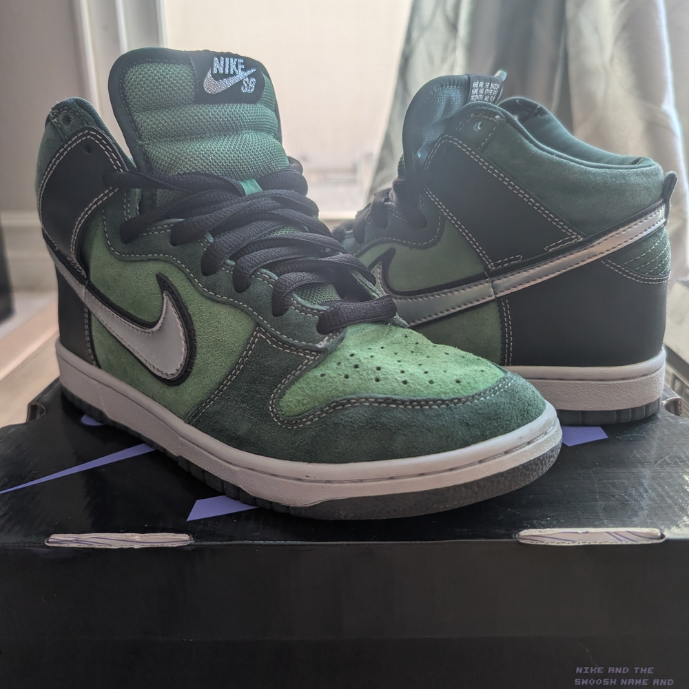 Men's Nike SB Dunk High Pro "Brut" Size 7
